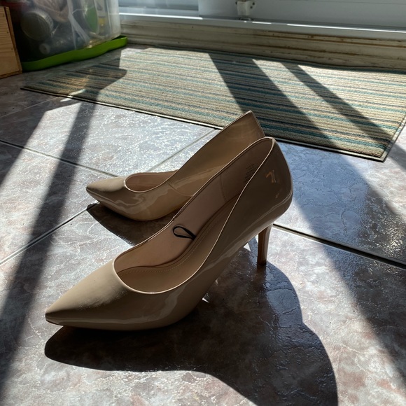 H&M new beige neutral heels leather - Picture 6 of 7